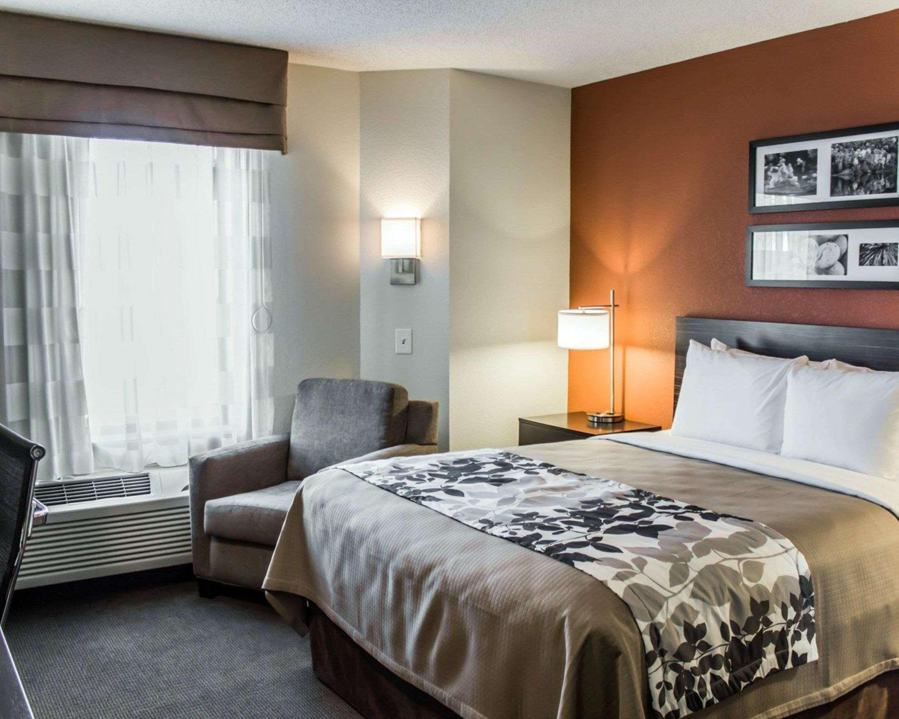 Sleep Inn & Suites Spring Lake - Fayetteville Near Fort Bragg Eksteriør billede