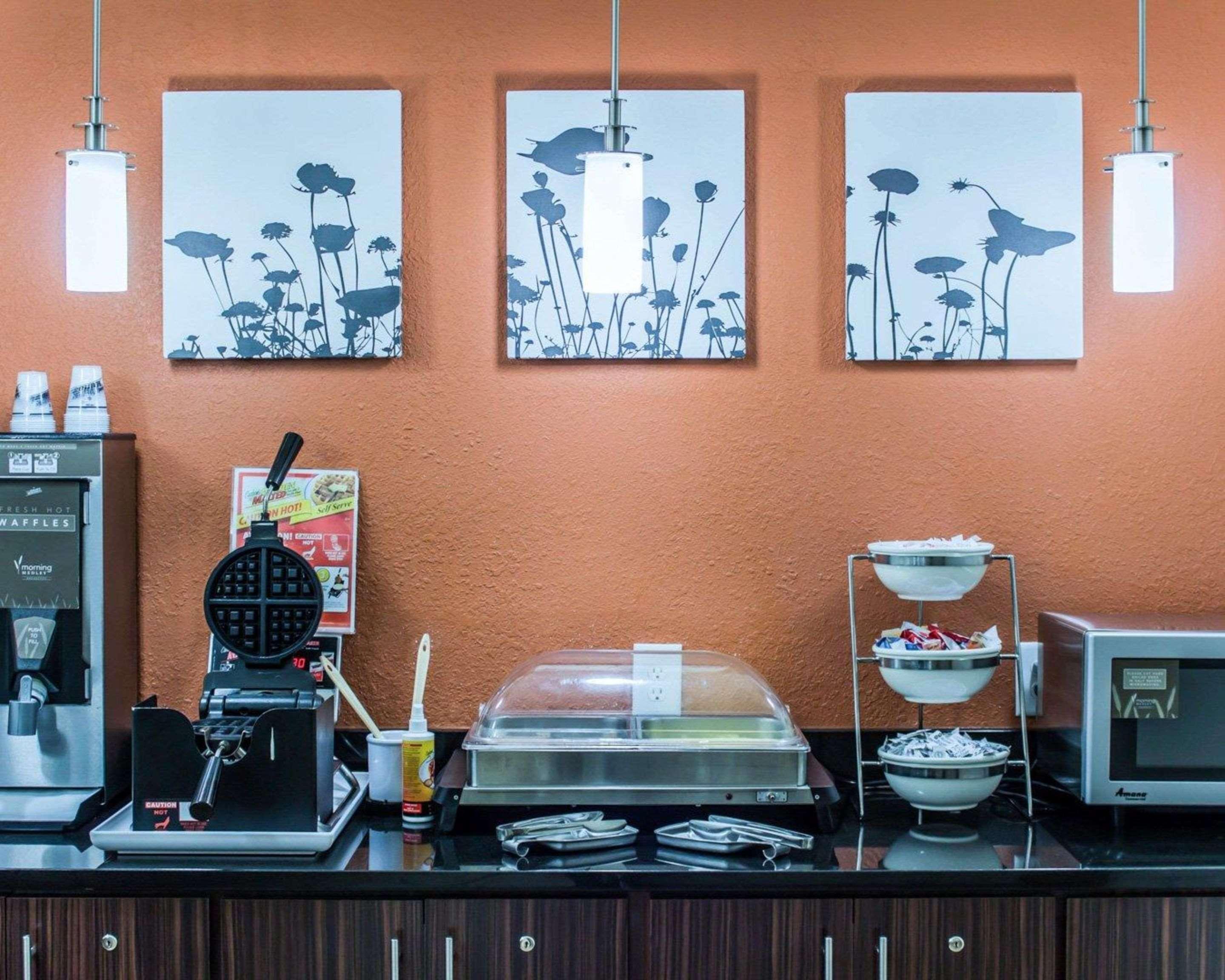 Sleep Inn & Suites Spring Lake - Fayetteville Near Fort Bragg Eksteriør billede