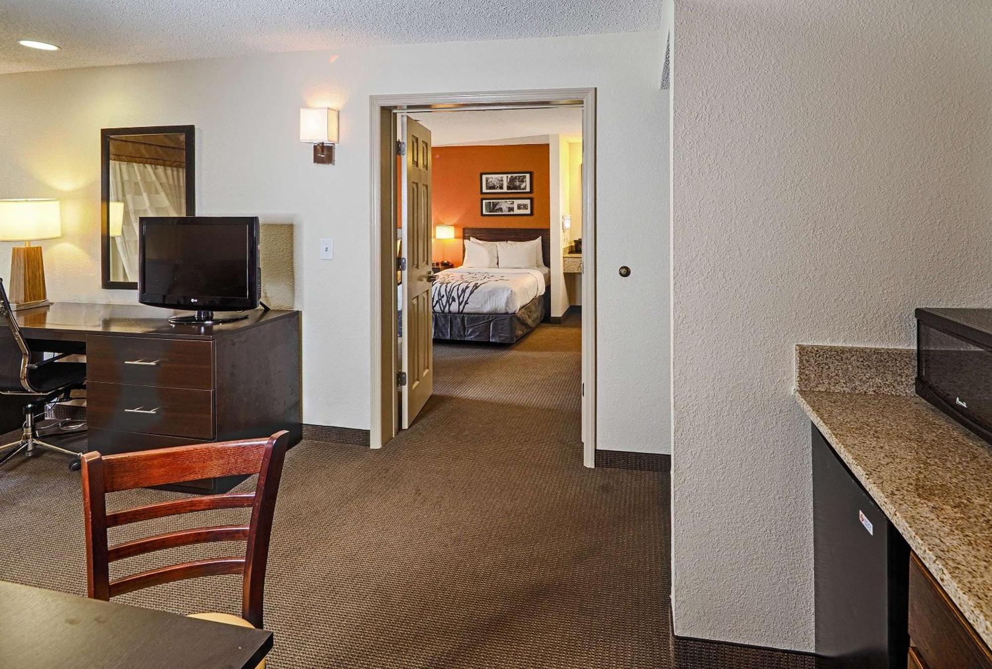 Sleep Inn & Suites Spring Lake - Fayetteville Near Fort Bragg Eksteriør billede